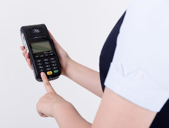 個人使用pos機銀行如何收費？
